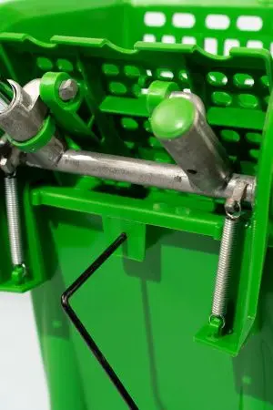 Вик: Тележка 1х20 пластик с отжимом зеленая MRY