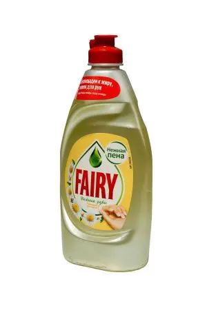 Моющее средство: ФЕЙРИ 450мл НЕЖНЫЕ РУЧКИ Ромашка и витамин Е