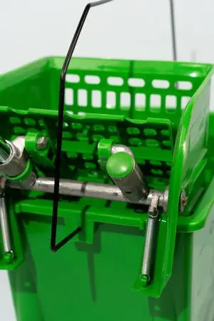 Вик: Тележка 1х20 пластик с отжимом зеленая MRY