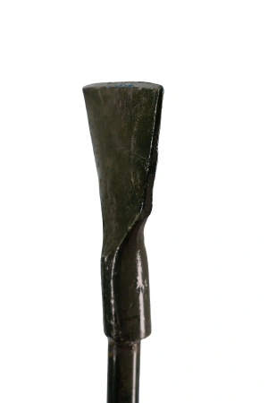 Хозяйственный инвентарь: Ледоруб-топор Б2 кованый наконечник железная ручка, пластиковое навершие