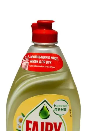 Моющее средство: ФЕЙРИ 450мл НЕЖНЫЕ РУЧКИ Ромашка и витамин Е