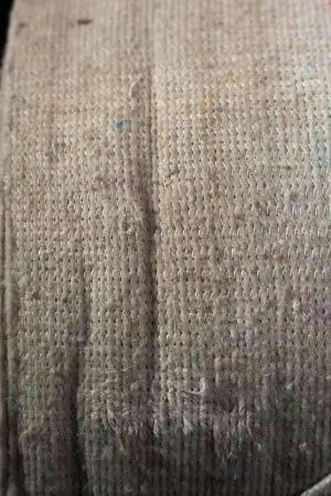 Текстильные изделия: Полотно холстопрошивное нетканое 150см ширина, 200г/м2, рулон 50м белое